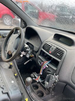 Mitsubishi Space Star 1.6i 2004 - 4