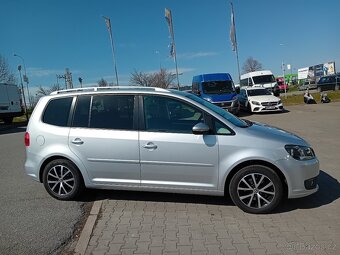 VOLKSWAGEN TOURAN 1,6 TDI /NAVI/2xKOLA/ROZVODY/ODPOČET DPH/ - 4