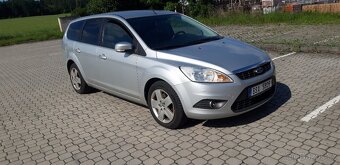 Ford Focus 2,0i 16V  Carving  107 kw  kombi - 4