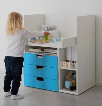 DOVOZ MOŽNÝ IKEA - SMASTAD přebalovací stůl - 4