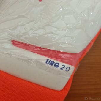 Nové brankařske rukavice Adidas Predator Pro Hybrid - 4