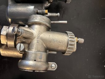 Jawa 250 - 350 pérák + Jawa 250/353 půlbuben, karburátory - 4