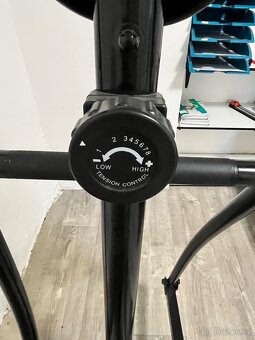 Eliptický trenažer HOUSEFIT MOTIO 15 - 4
