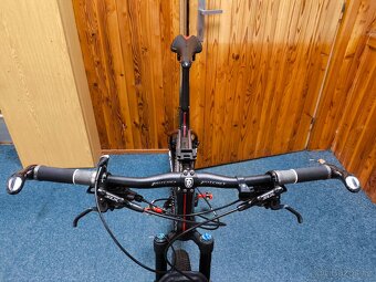 Karbonové horské kolo AUTHOR Sector - 4