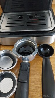 Pákový kávovar HiBREW s tryskou – plně funkční, nepoužívaný - 4