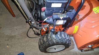 sněhová fréza husgvarna ST 268 EP - 4