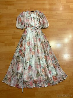 Šaty s květinovým vzorem - 4