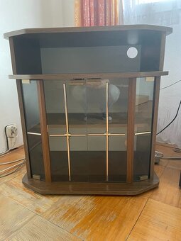 Stolek pod televizi - 4