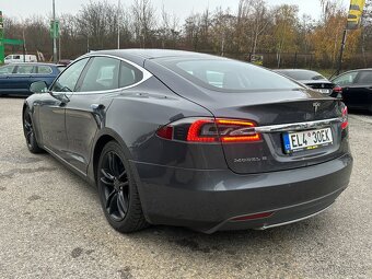 Tesla Model S 2015 - 4