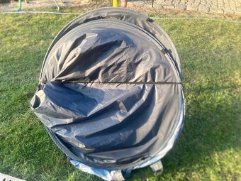 Samorozkládací stan pro 2 - 4