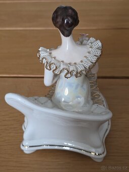 Porcelánová figurka - 4