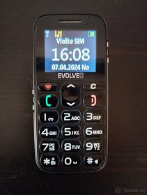Mobilní tlačítkové telefony 2xAligátor a 1x Evolveo - 4