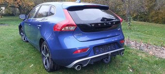 Volvo v40 R-Design - 4