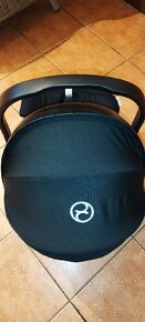 Vajíčko Cybex Aton 4+základna Cybex Aton Base2/báze na pásy - 4
