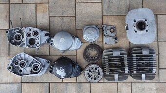 ČZ 125/516 motor, hlavy, válec, kartery, víko_ - 4