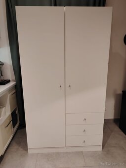 Nová bílá šatní skříň 100 cm, 3 zásuvky - 4
