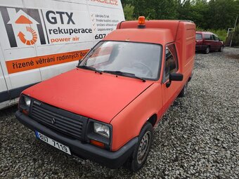 Renault Rapid - 4