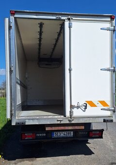 Prodám NA Iveco s chladírenskou nástavbou - 4