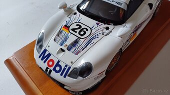 AutoArt 1/18 Porsche GT1 Le Mans 1997 - 4