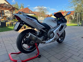 Honda CBR 600f - 4