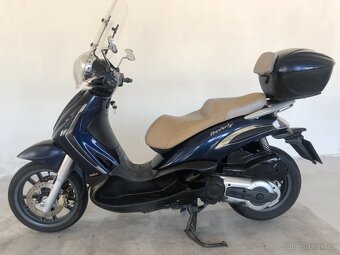 Piaggio Beverly 400 - 4