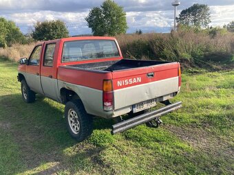 Nissan Navara D21 - 4