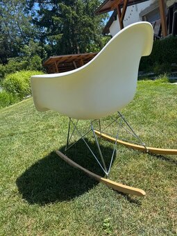 Designové houpací křeslo - 4