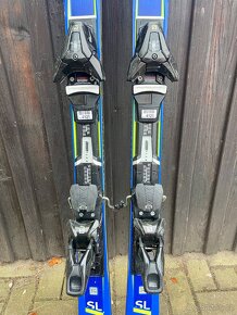 Carvingové sjezdové lyže - 4