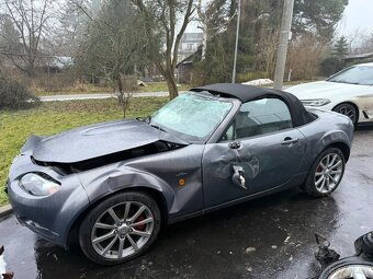 Mazda MX5 - NC - 2006 - 118kw najeto 48tis km - bouraná - 4