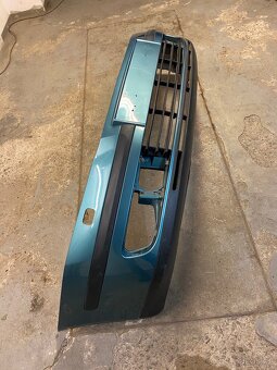 Octavia 2 přední nárazník - 4