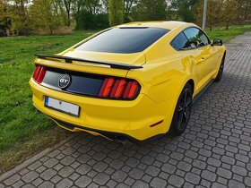 Ford Mustang V8 GT/CS + Roush - 4