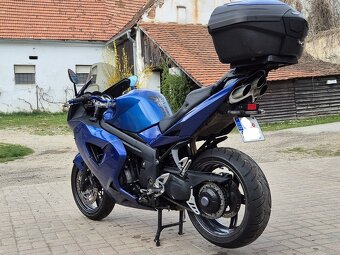 Triumph Sprint ST 1050 - 4