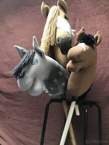 Šedý Hobby horse - 4
