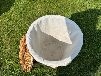 Proutěný koš s textilním vnitřkem. Ø 32cm, výška 42cm - 4