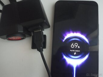 USB rychlonabíjení s voltmetrem a teploměrem - nové - 4