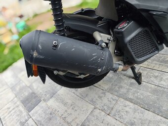 Aprilia SR gt 125 r.v 05/2022 - 4