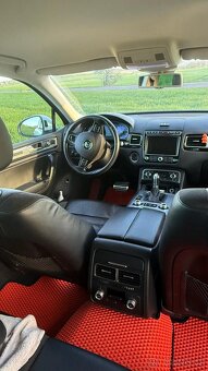 VW Touareg 3.0 V6 - 4
