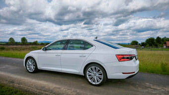 Škoda SUPERB Liftback III 3 2.0 TDI Style Plus Matrix DPH - 4