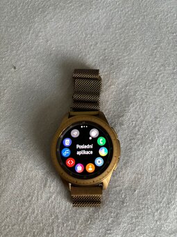 Chytré hodinky Samsung Galaxy Watch 42mm - 4