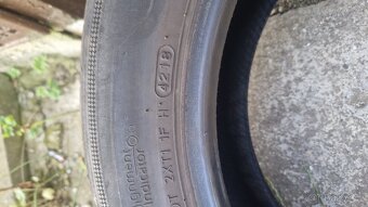 Pneu 215/55 r17 - 4
