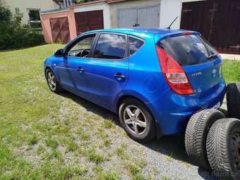 Hyundai i30 1.4 benzín 80kw-Koup. ČR,Klima - 4
