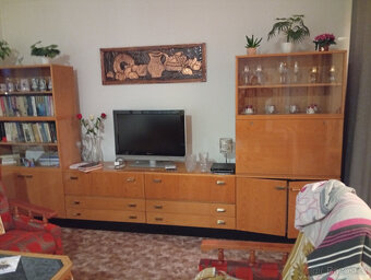 okolí PRAHY Z D A R M A obývac.stěna do malého bytu a další - 4