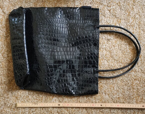 Dámské kabelky + klobouky + čepice - 4