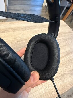 Herni sluchátka asus s mikrofonem - 4