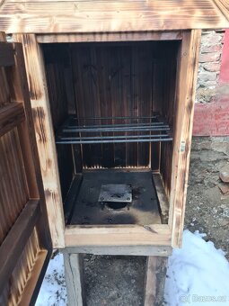 Dřevěná udírna - 4