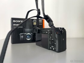 Bezzrcadlovka Sony A6400 + baterie - 4