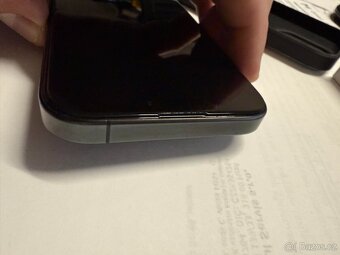 IPHONE 15 PRO 128 JAKO NOVÝ - 4