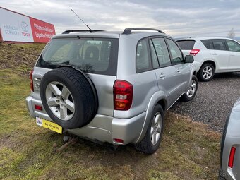 Toyota Rav4 2.0D 85 kw, 4x4, 2005, 161 000 km, 2x sada kol - 4