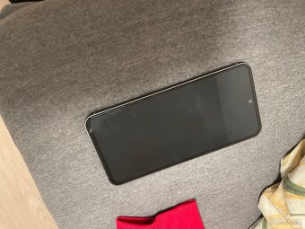 Prodám telefon Samsung s23 fe 8gb/128gb - 4