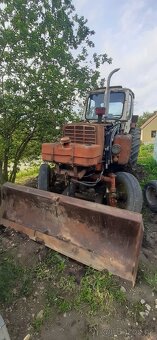 Traktorbagr Bělorus - 4